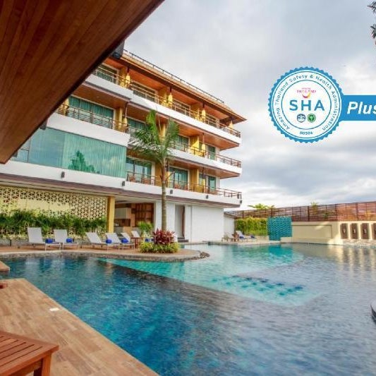 Aqua Resort Phuket - Near Beach and Chalong Pier