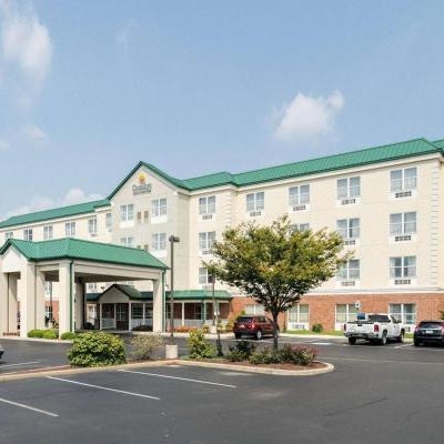 Comfort Inn & Suites Dover Thumbnail