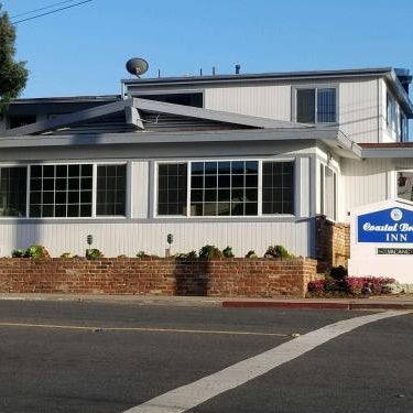 Coastal Breeze Inn Thumbnail