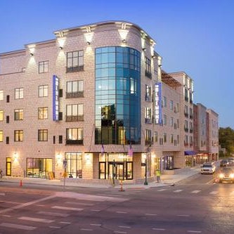 Bluemont Hotel Thumbnail