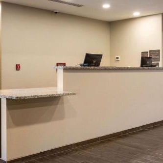 Comfort Suites Brunswick - Clevelend Southwest Thumbnail