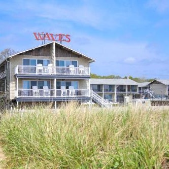 Waves Oceanfront Resort Thumbnail