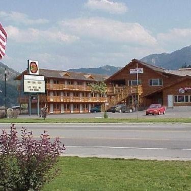 The Bull Moose Lodge Thumbnail