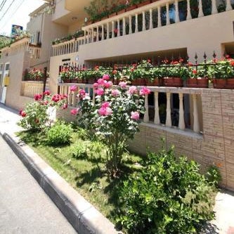 Hotel Dynes Thumbnail