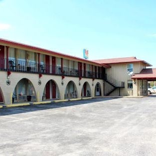 Executive Inn Goliad Thumbnail