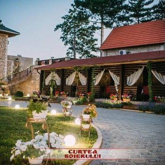 Curtea Boierului Hotel Thumbnail
