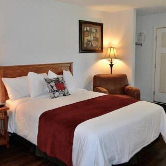 Schott's Lake Conference & Resort Thumbnail
