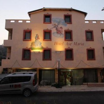 Hotel Ave Maria