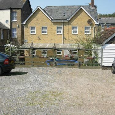 Longfield Guest House Thumbnail