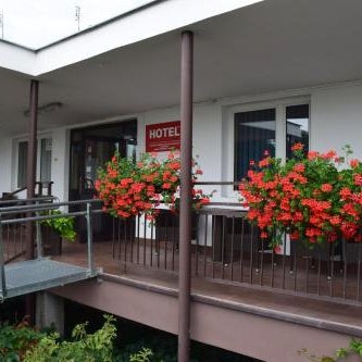 Hotel Poświętne Thumbnail