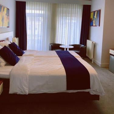 Apollo Hotel