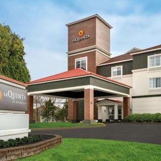 La Quinta Inn & Suites by Wyndham Albany Airport Thumbnail