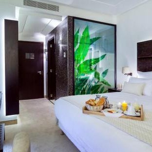 Business Hotel Thumbnail