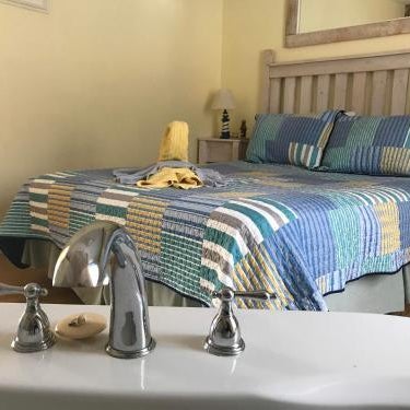 Whispering Waves Cottages Thumbnail