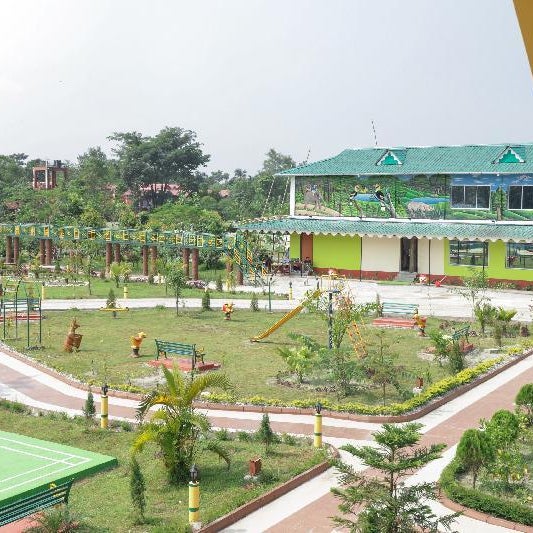 Resort Trimurti