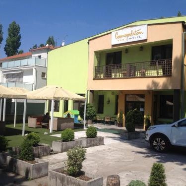 Garni Hotel Cosmopolitan Thumbnail