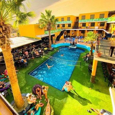 Wild Rover Huacachina Thumbnail
