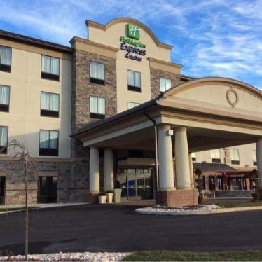 Holiday Inn Express & Suites Butler By IHG Thumbnail