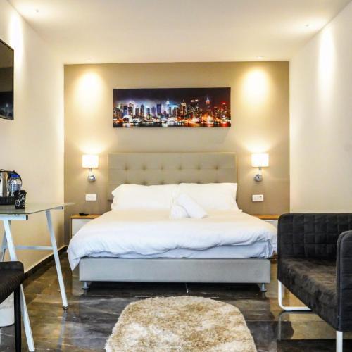 Lago Suites Hotel
