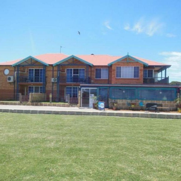 Seaspray Beach Holiday Park