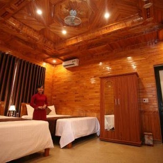 Sky Hotel Phong Nha