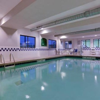 La Quinta Inn & Suites by Wyndham Batavia Thumbnail