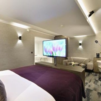 Hotel Charleroi Airport - Van Der Valk Thumbnail