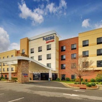 Fairfield Inn & Suites by Marriott Dunn I-95 Thumbnail
