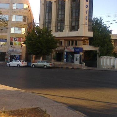 Razan Hotel