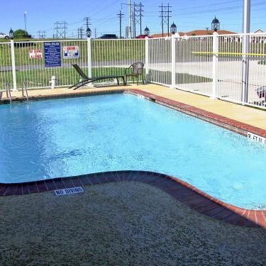 Rodeway Inn & Suites Port Arthur - Groves Thumbnail