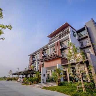 The living Hotel Samutprakan