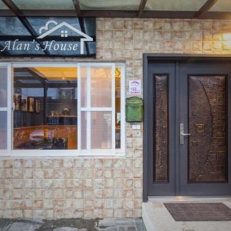 Alan's House B&B Thumbnail