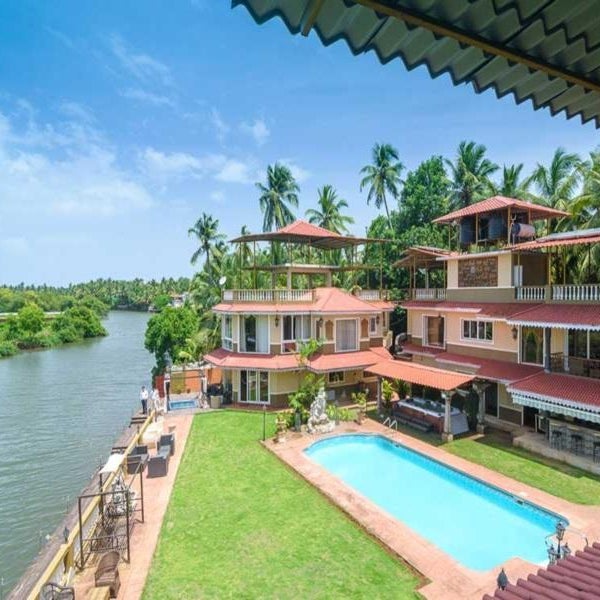 Stonewood Riverfront Resort, Siolim