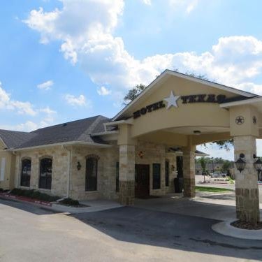 Hotel Texas Cuero Thumbnail