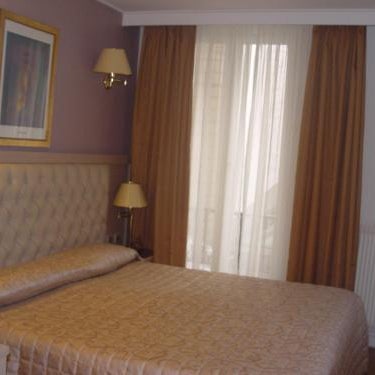 Hôtel Lebron Thumbnail