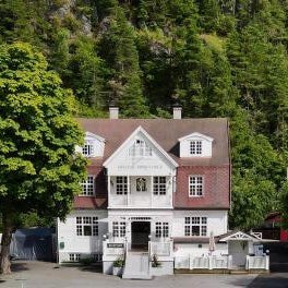 Valldal Fjord Lodge B&B Thumbnail