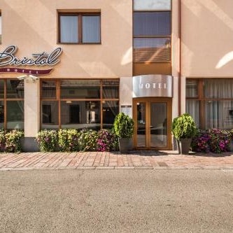 Boutique Hotel Bristol Thumbnail