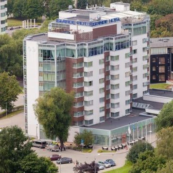 Riga Islande Hotel with FREE Parking Thumbnail