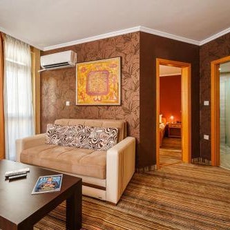 Hotel Avion - Self check in Thumbnail