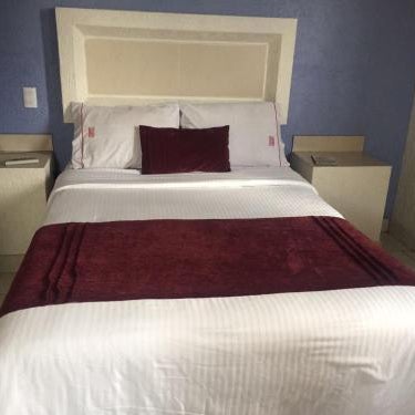 Hotel La Paz Thumbnail