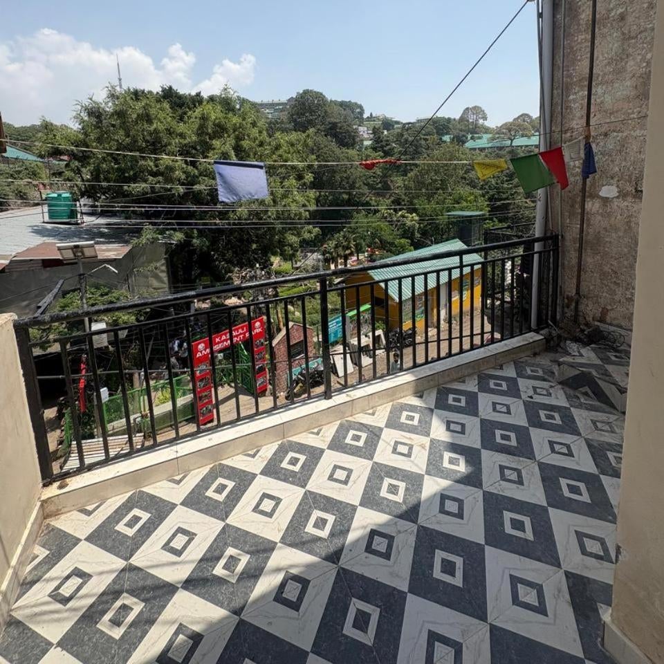 Hotel Kasauli Residency l Multi cuisine l Mashobra l 2 Kms to mall road kasauli