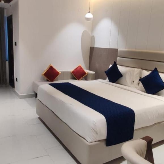 ECKO La Maniere Business Hotels Thumbnail