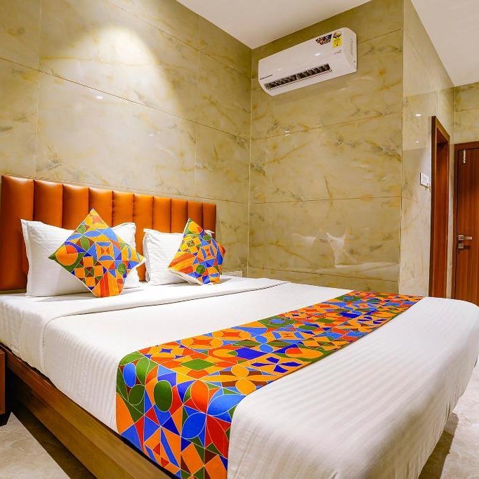 FabHotel Sarah Inn - Nr Kasheli metro station