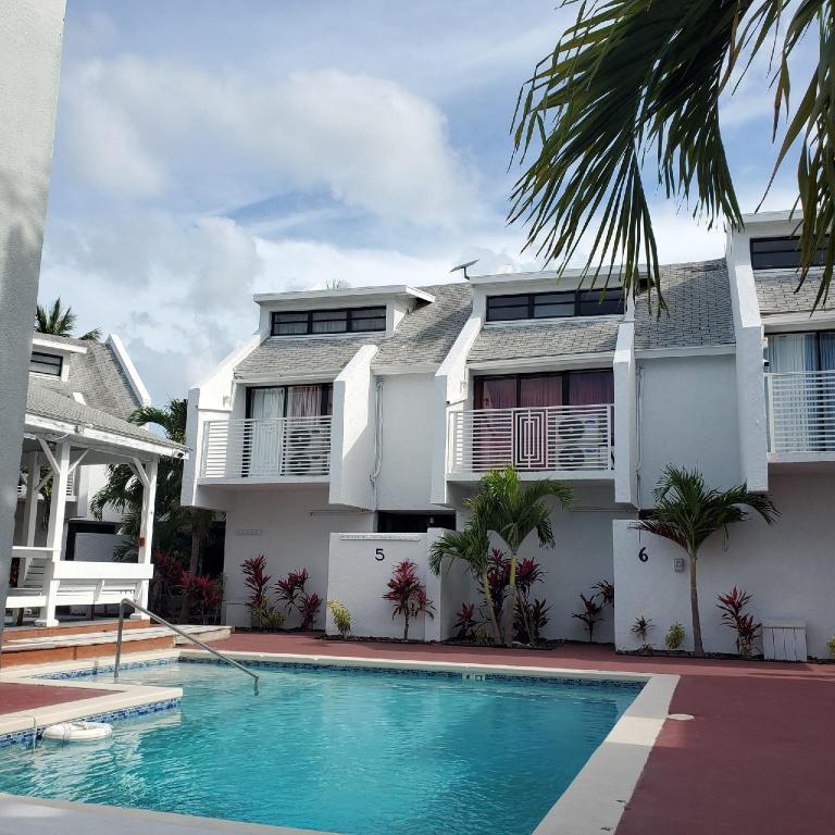 The Island Garden Hotel Thumbnail