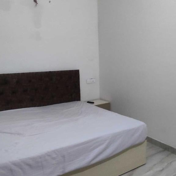 Super Hotel O by OYO Fountain Chowk Formerly Hari Residency