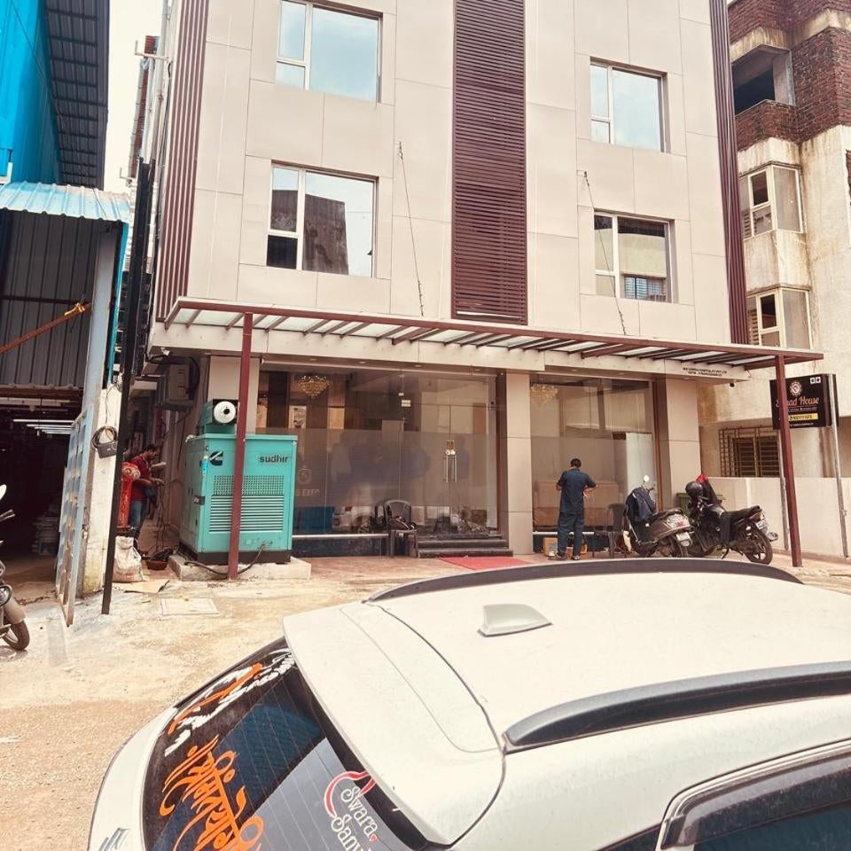 Hotel Sterling Executive