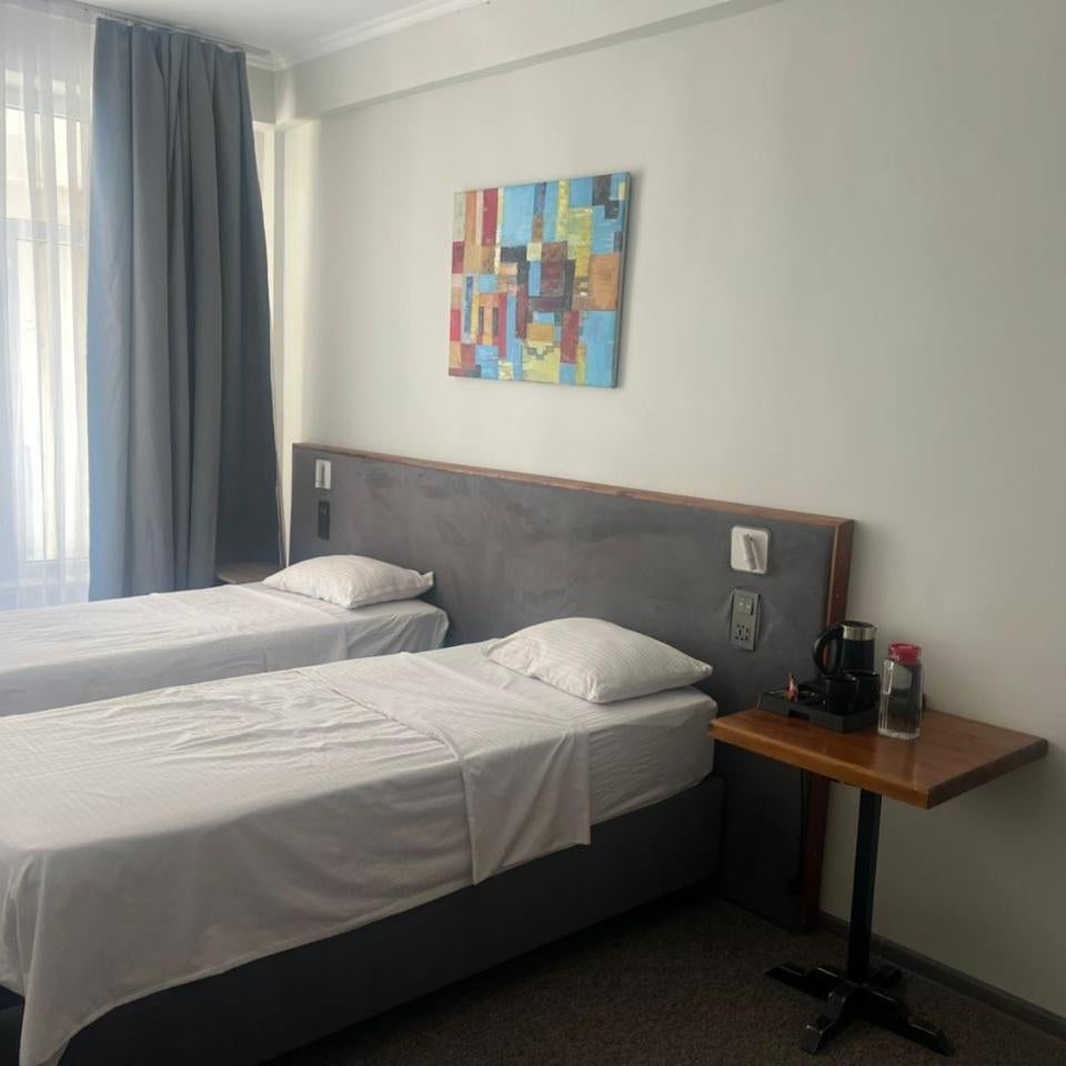 Osh Art Hotel Thumbnail