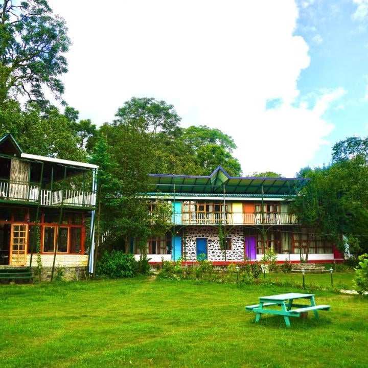 Hotel YAN Residency Bhimtal – Nainital