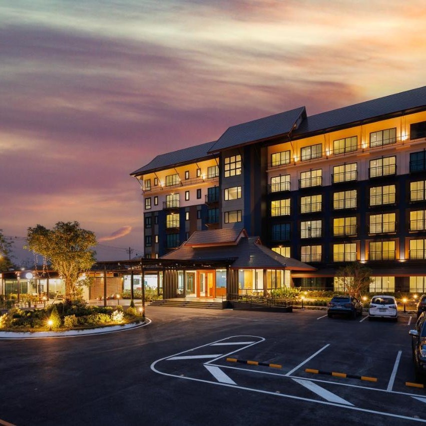 The Horizon Groove Hotel