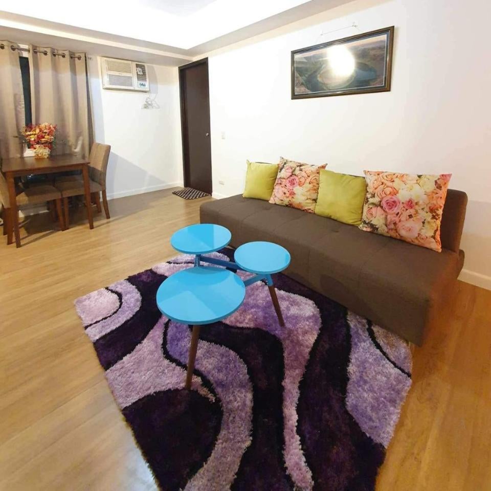 ABREEZA PLACE ONE BEDROOM SUITE (skyspot)